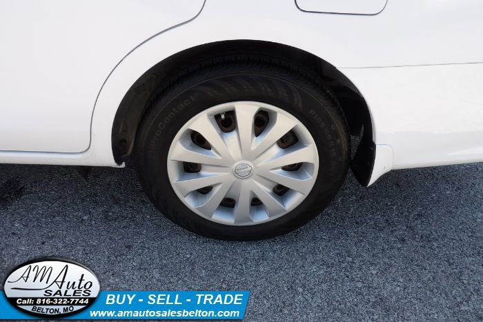 Used 2015 Nissan Versa S Plus image 19