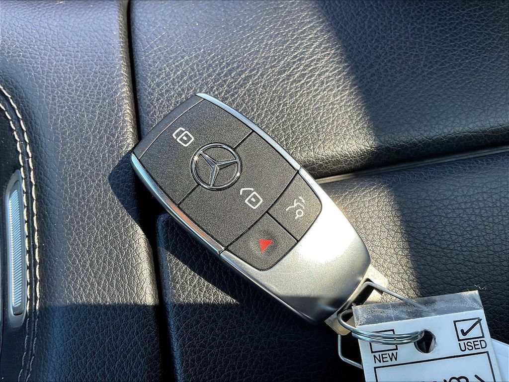 Used 2024 Mercedes-Benz GLE 350 4MATIC image 36