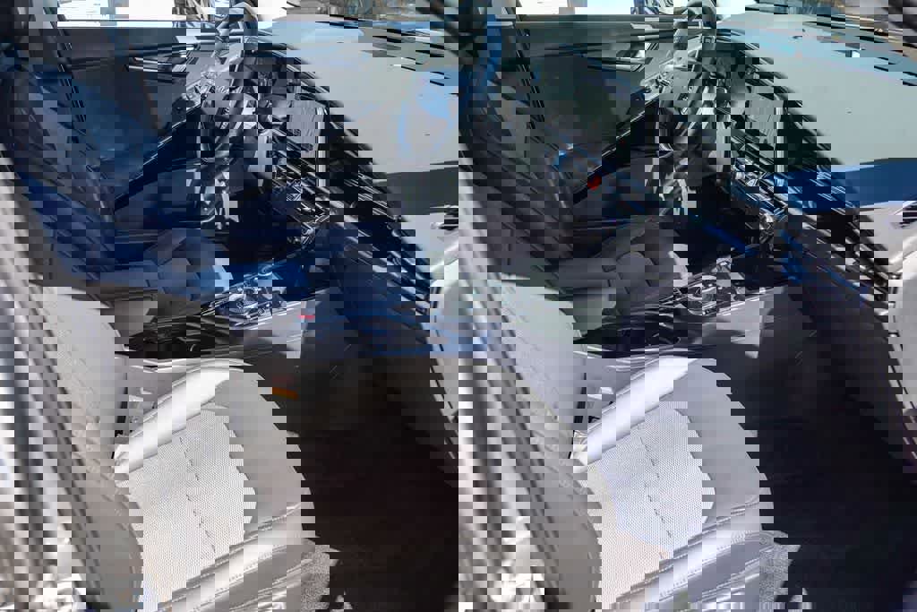 Certified 2023 Kia Niro EX image 15