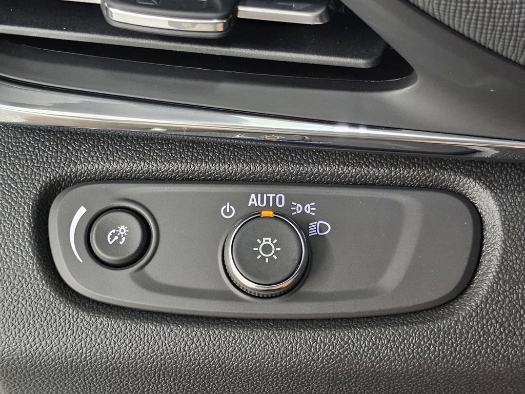 New 2026 Buick Envista Preferred w/ Convenience I Package FWD image 34