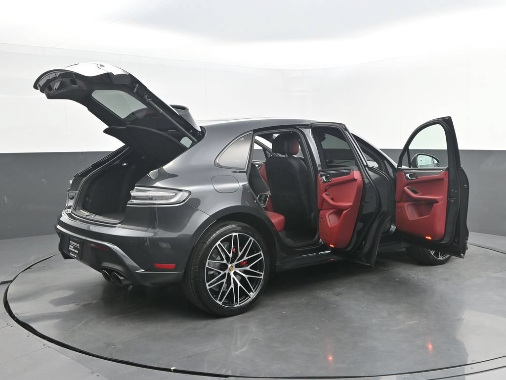 Certified 2024 Porsche Macan GTS AWD/4WD image 37