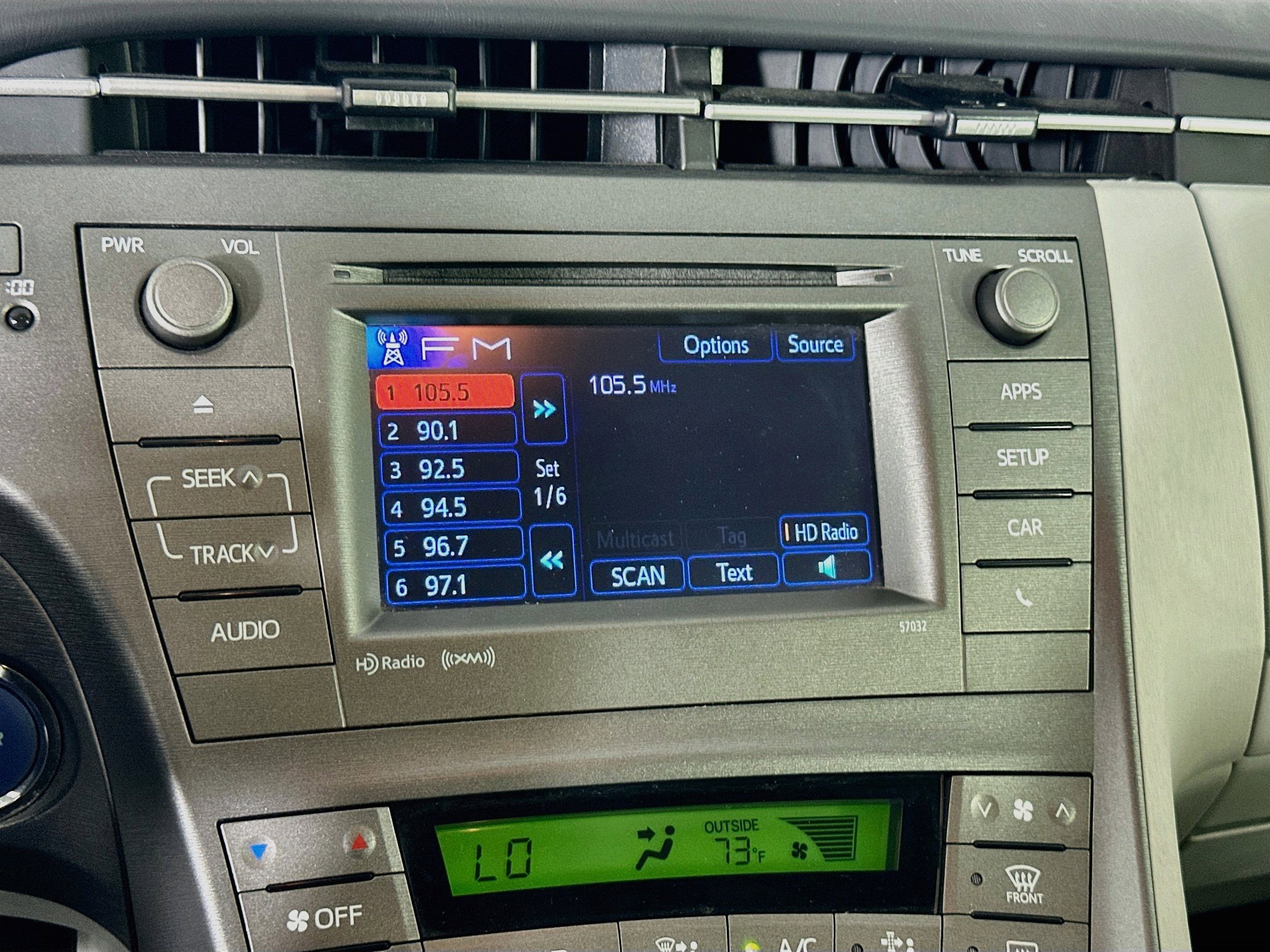 Used 2015 Toyota Prius Three w/ Solar Roof Package FWD image 19