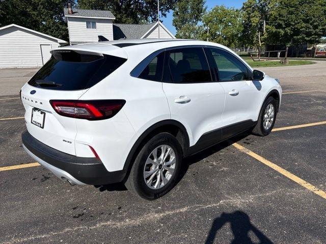 Used 2023 Ford Escape Active w/ Tech Pack #2 AWD/4WD image 3
