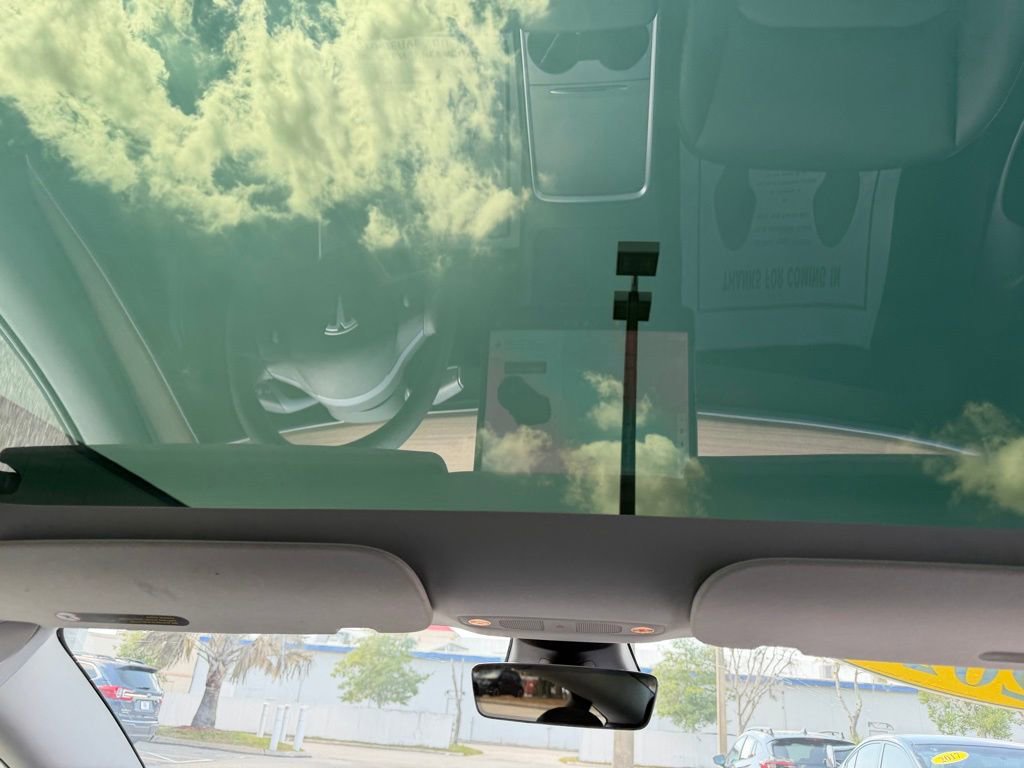 Used 2021 Tesla Model 3 Standard Range Plus image 18