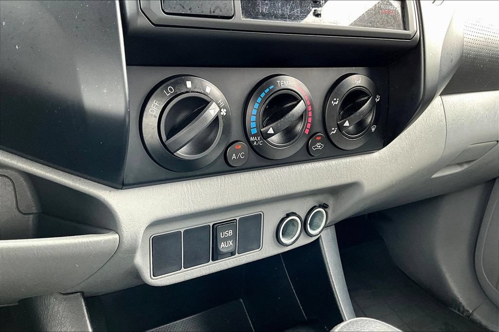 Used 2013 Toyota Tacoma PreRunner RWD image 11