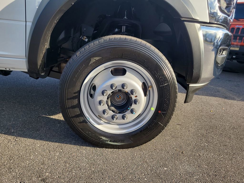New 2026 RAM 4500 Tradesman w/ Chrome Appearance Group AWD/4WD image 8