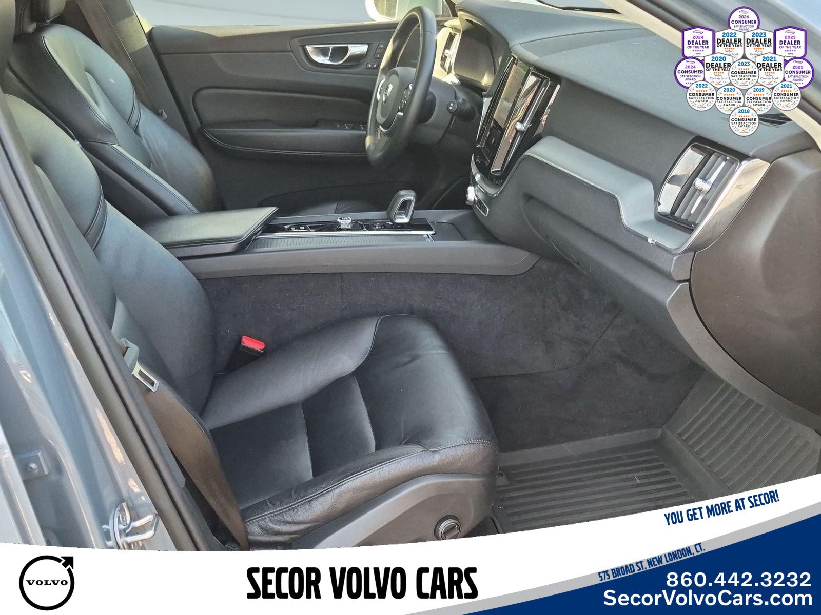 Used 2023 Volvo XC60 B5 Core w/ Climate Package AWD/4WD image 22
