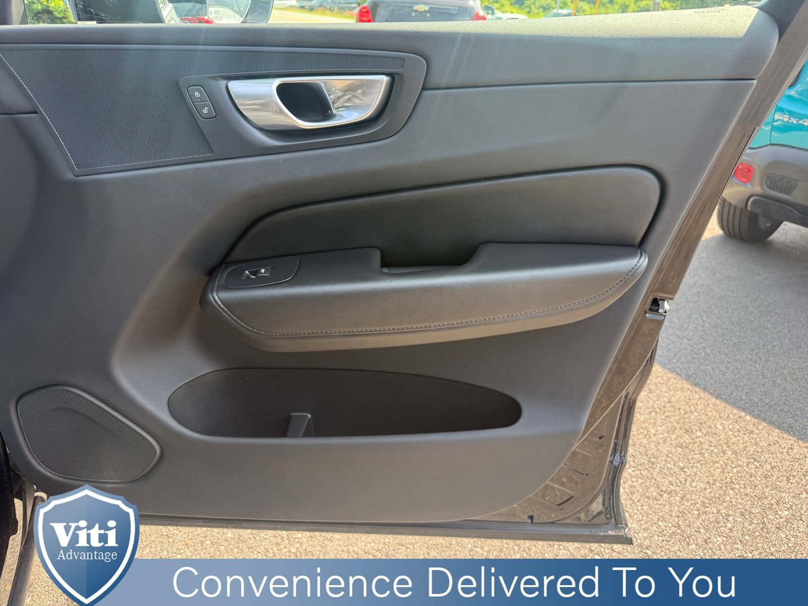 Certified 2023 Volvo XC60 B5 Core w/ Climate Package AWD/4WD image 29