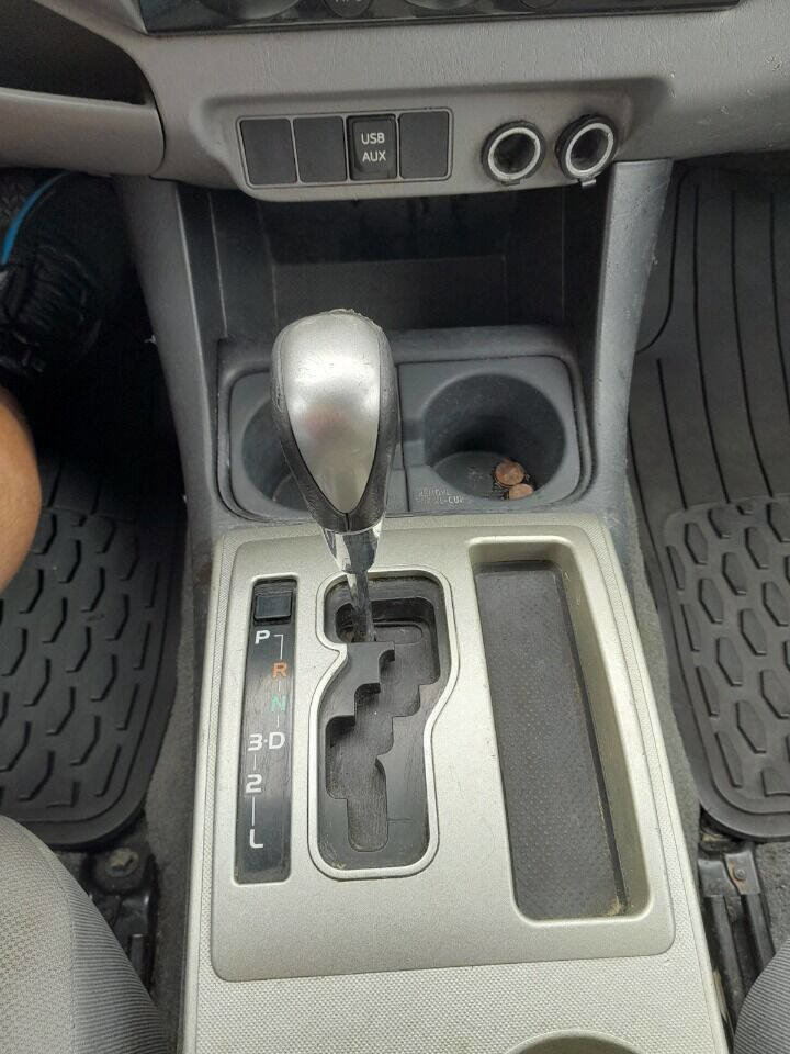 Used 2013 Toyota Tacoma PreRunner image 10