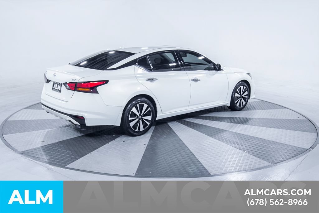 Used 2020 Nissan Altima 2.5 SV FWD image 10