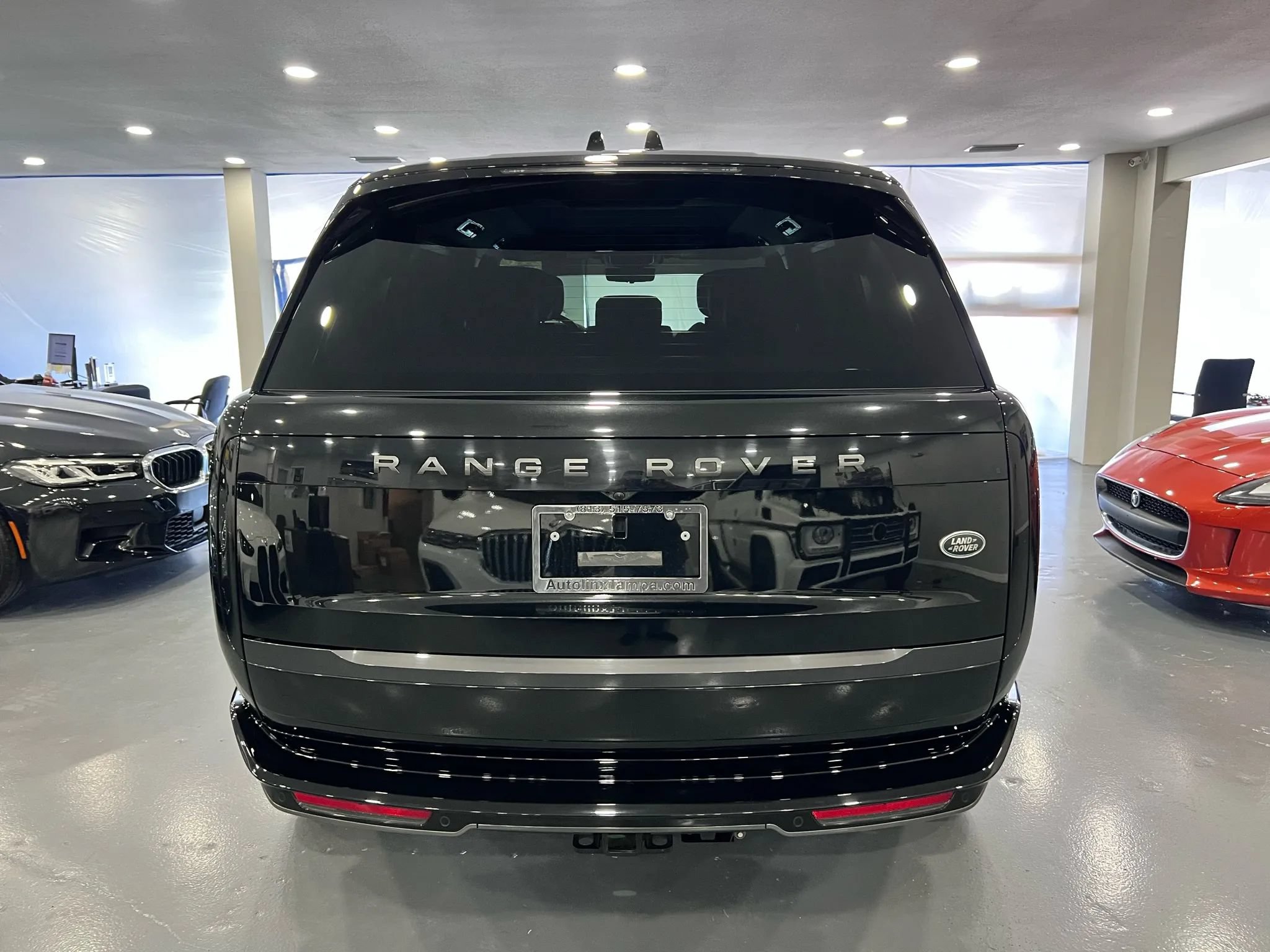 Used 2023 Land Rover Range Rover Long Wheelbase Autobiography AWD/4WD image 5