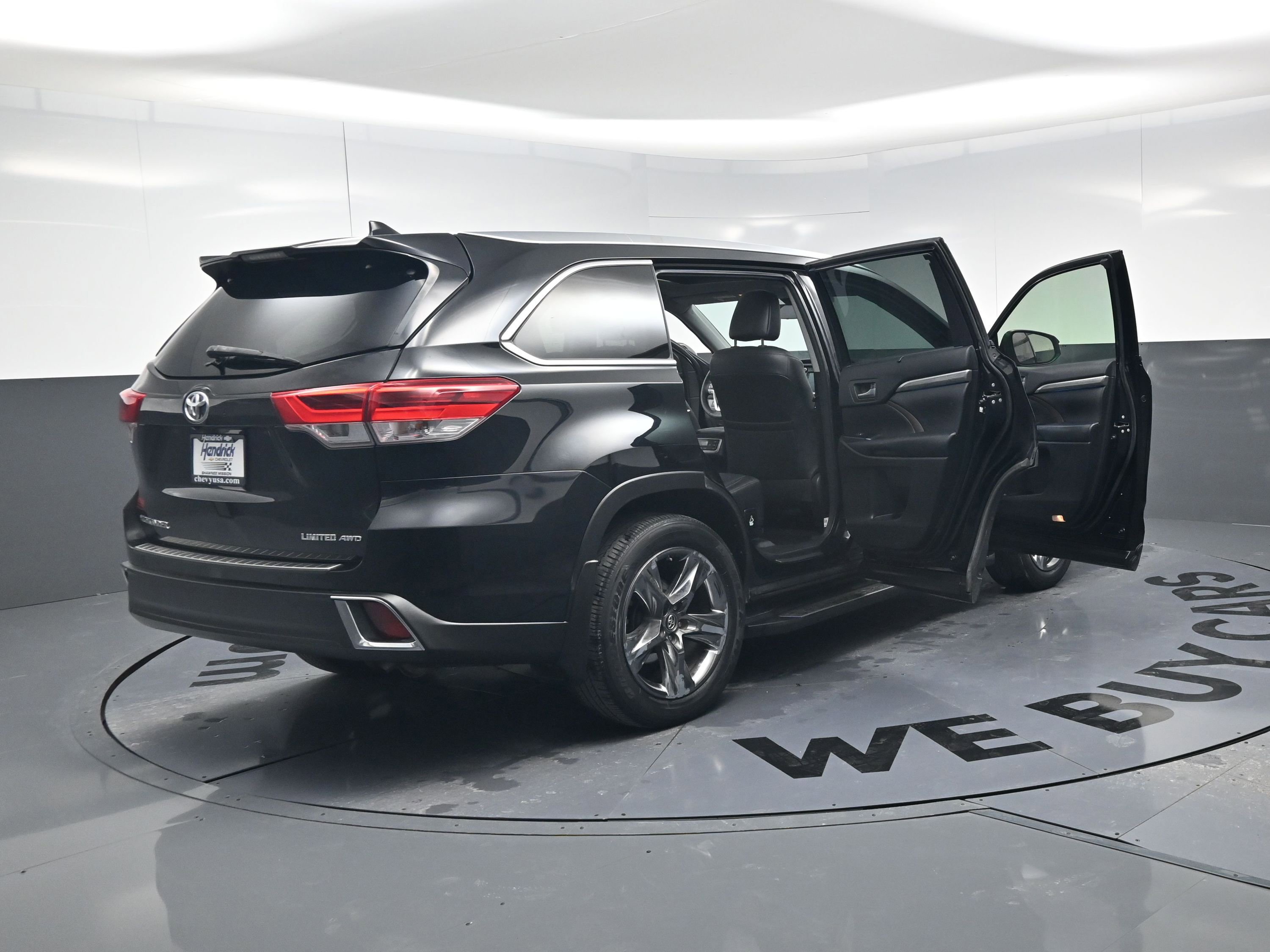 Used 2018 Toyota Highlander Limited Platinum w/ Protection Package #3 image 26