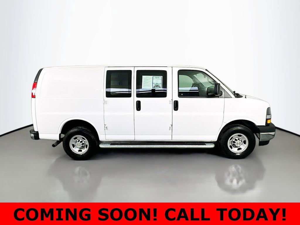 Used 2024 Chevrolet Express 2500 w/ Driver Convenience Package image 8