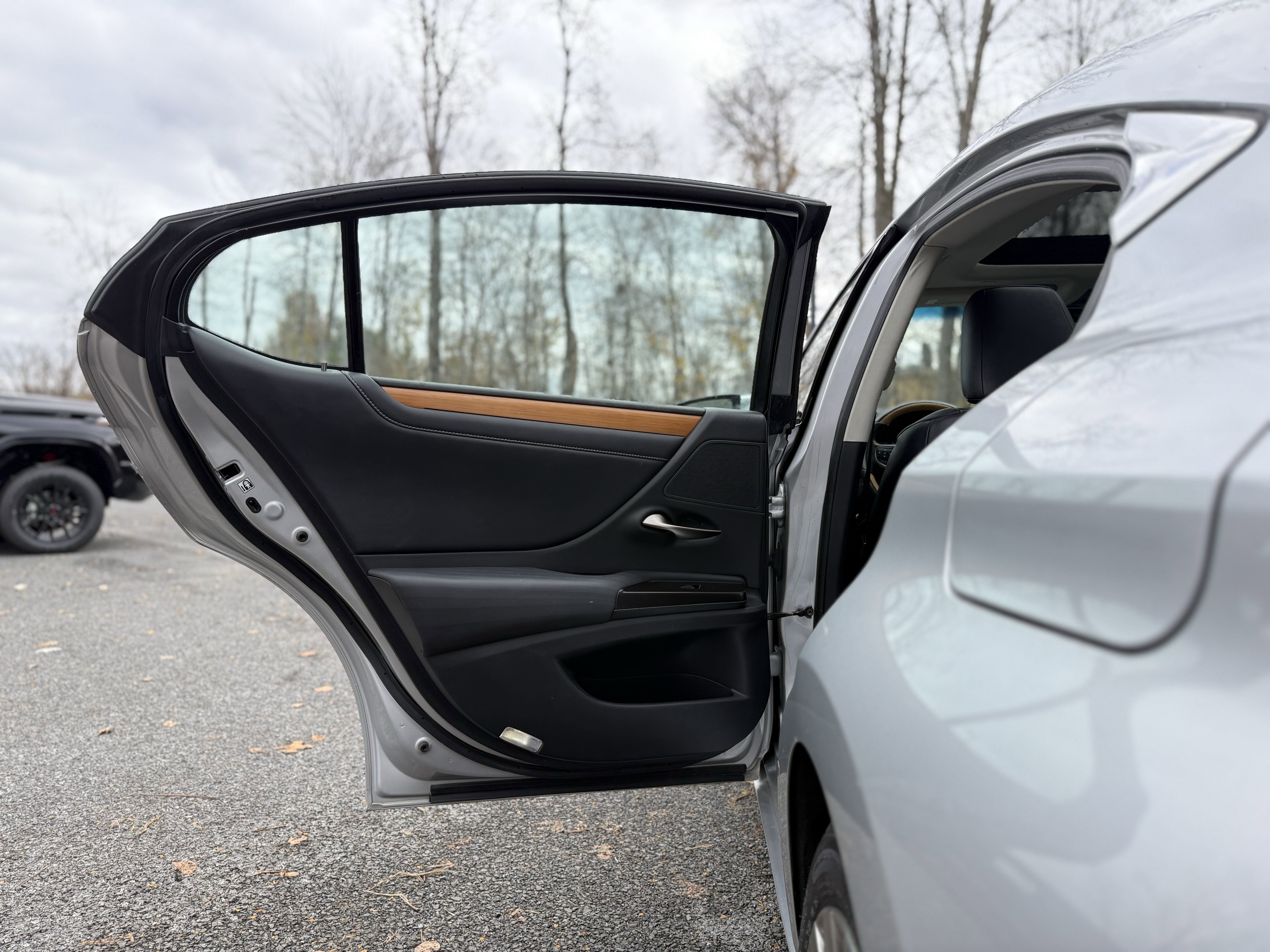 Used 2019 Lexus ES 350 Luxury image 29