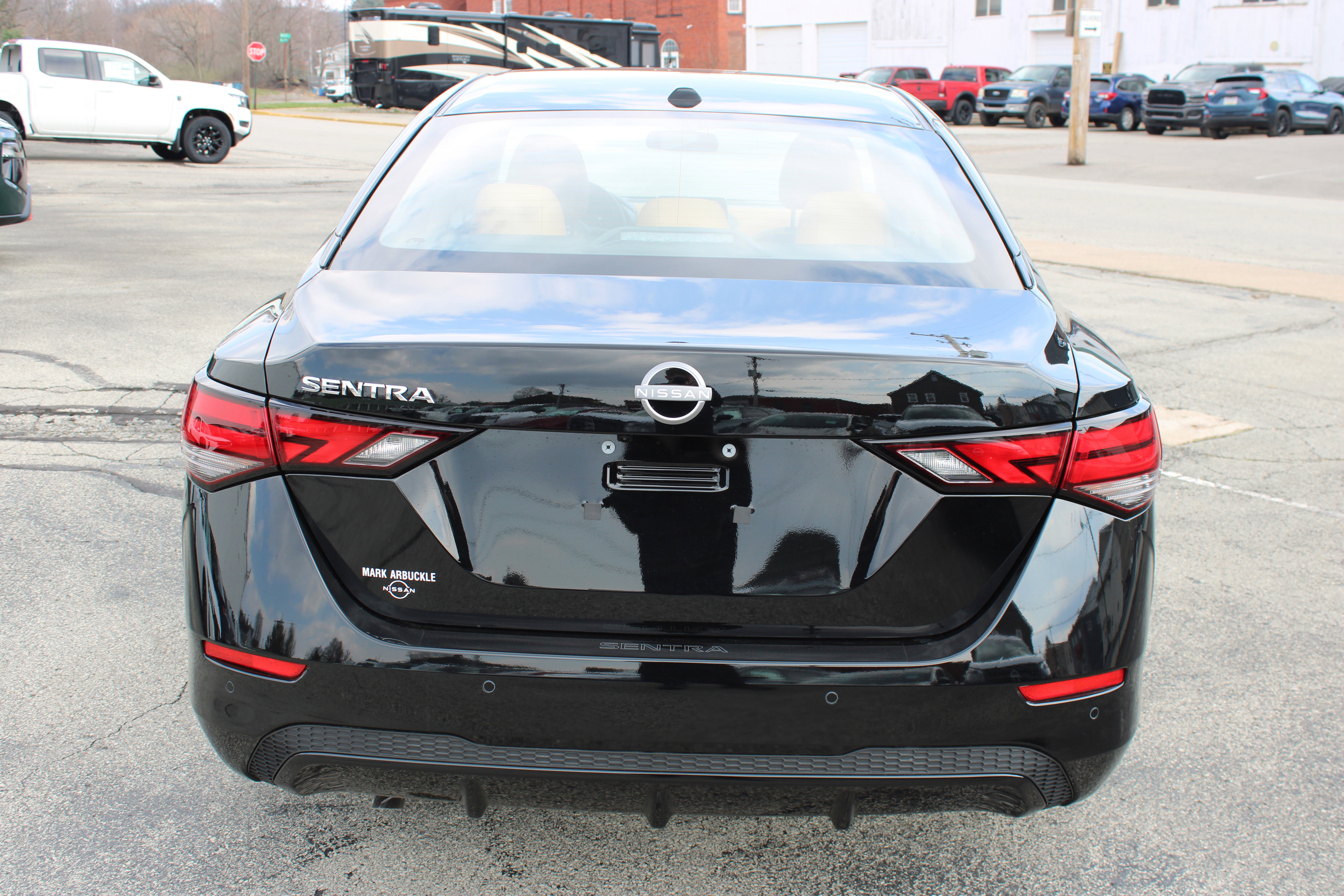 New 2025 Nissan Sentra SV w/ SV Premium Package image 4