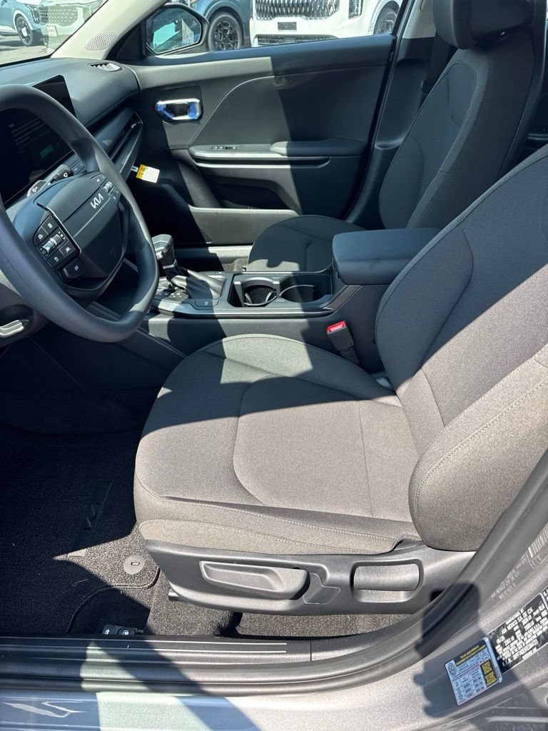 New 2026 Kia K4 FWD image 9