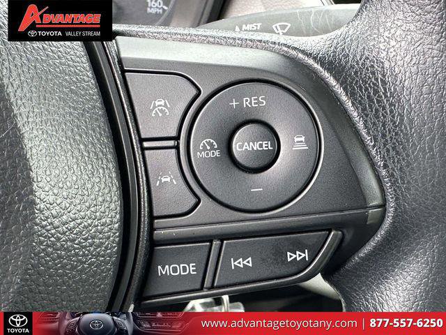 Certified 2024 Toyota Corolla Cross L image 24