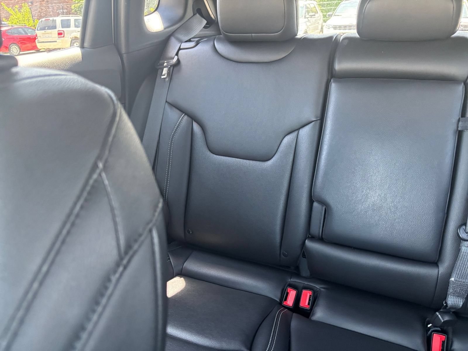 Used 2025 Jeep Compass Limited AWD/4WD image 37