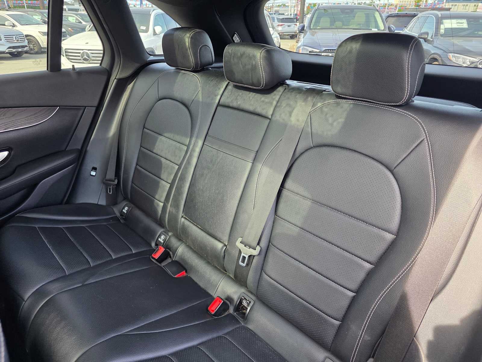 Used 2017 Mercedes-Benz GLC 300 4MATIC image 17