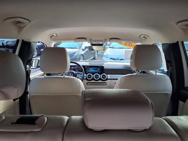 Used 2023 Mercedes-Benz EQB 300 4MATIC image 50