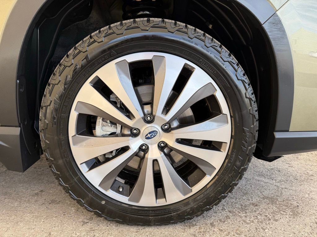 Used 2022 Subaru Ascent Limited w/ Technology Package image 11