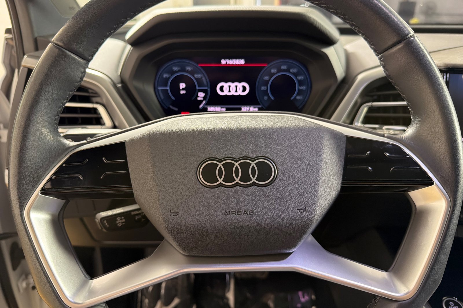 Certified 2023 Audi Q4 e-tron Premium Plus w/ Premium Plus AWD/4WD image 23