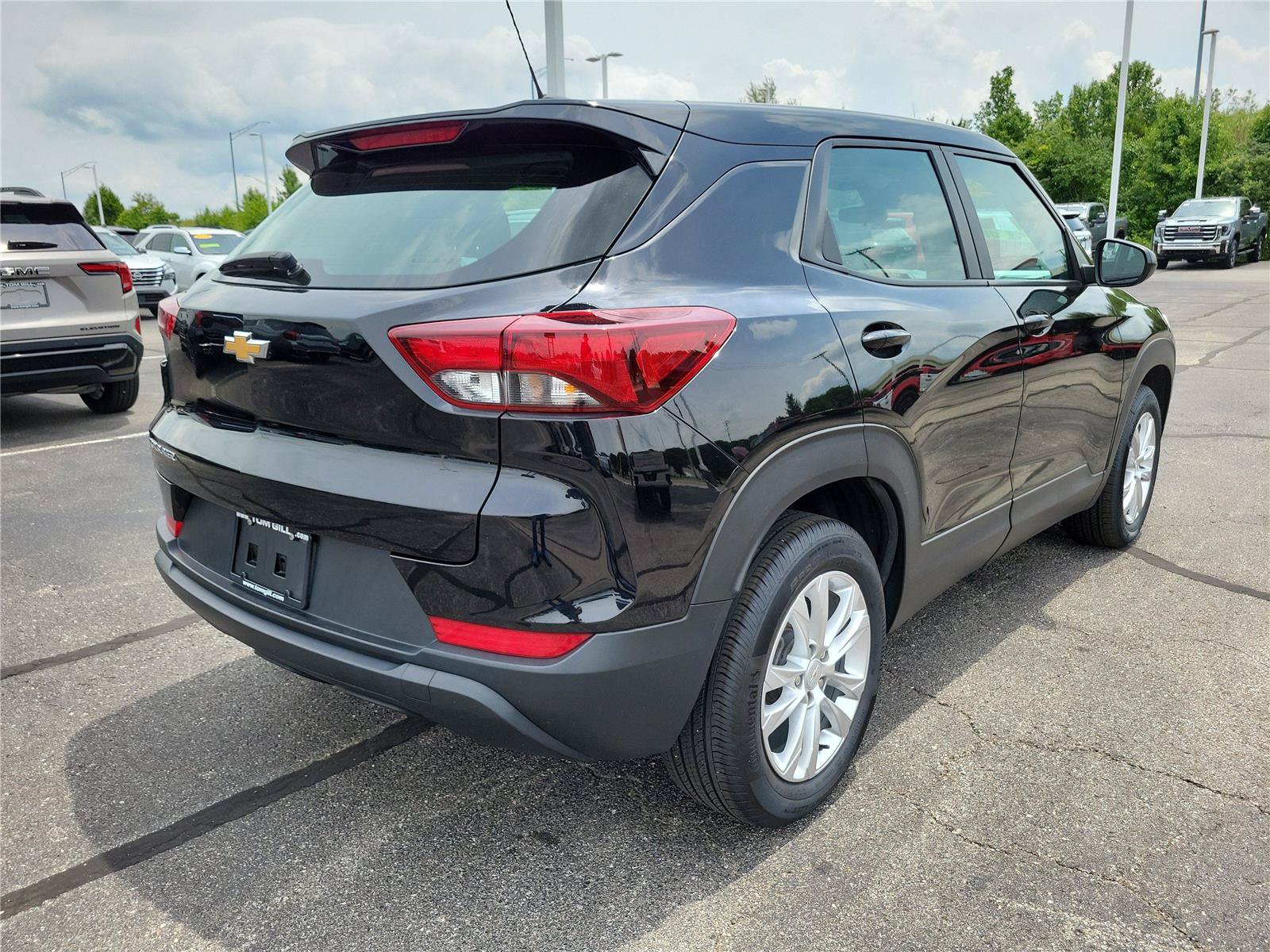 Used 2023 Chevrolet TrailBlazer LS FWD image 4
