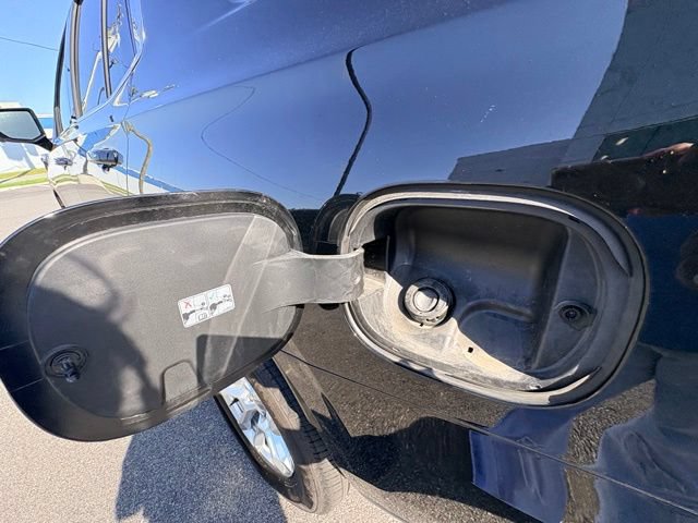 Used 2025 Chevrolet Tahoe LT AWD/4WD image 19
