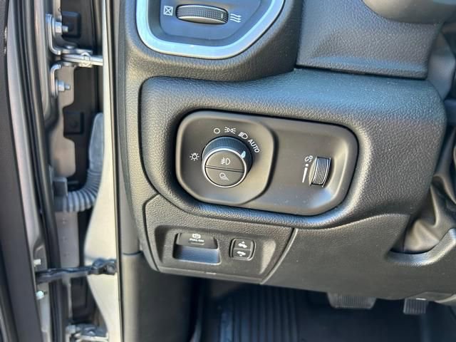Used 2022 RAM 1500 Big Horn image 24