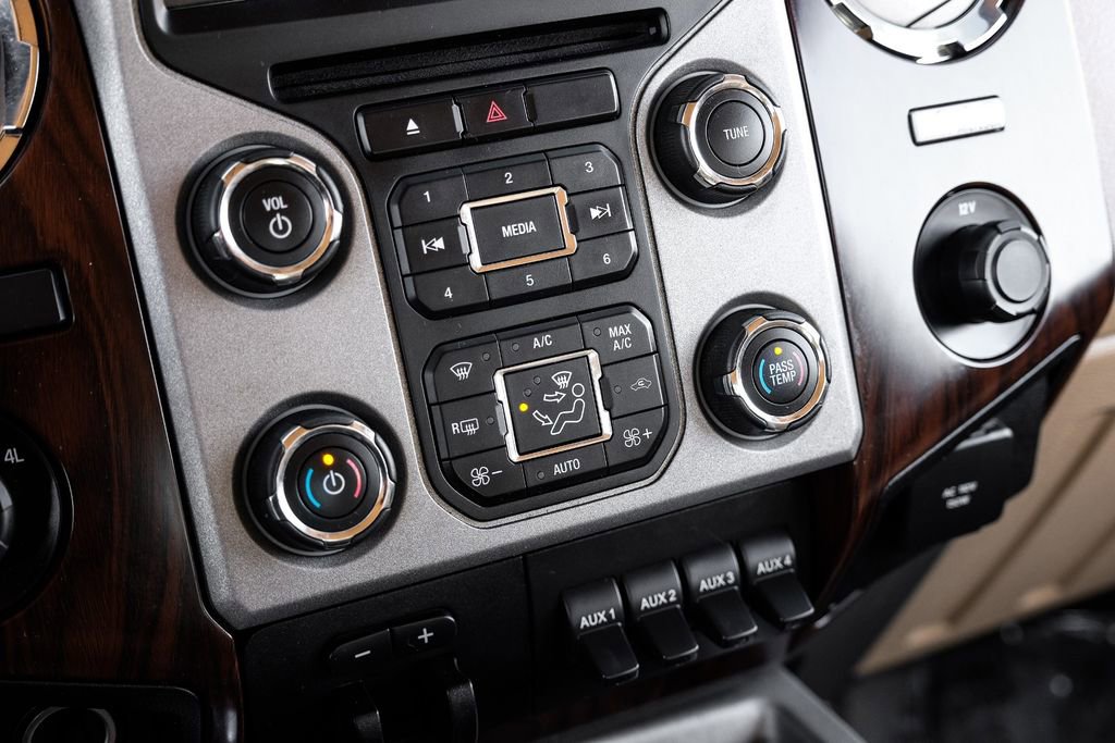 Used 2015 Ford F350 Lariat w/ Lariat Ultimate Package image 23