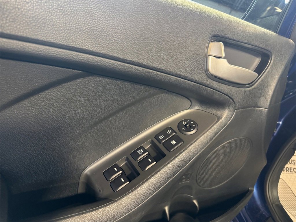 Used 2018 Kia Forte LX image 14