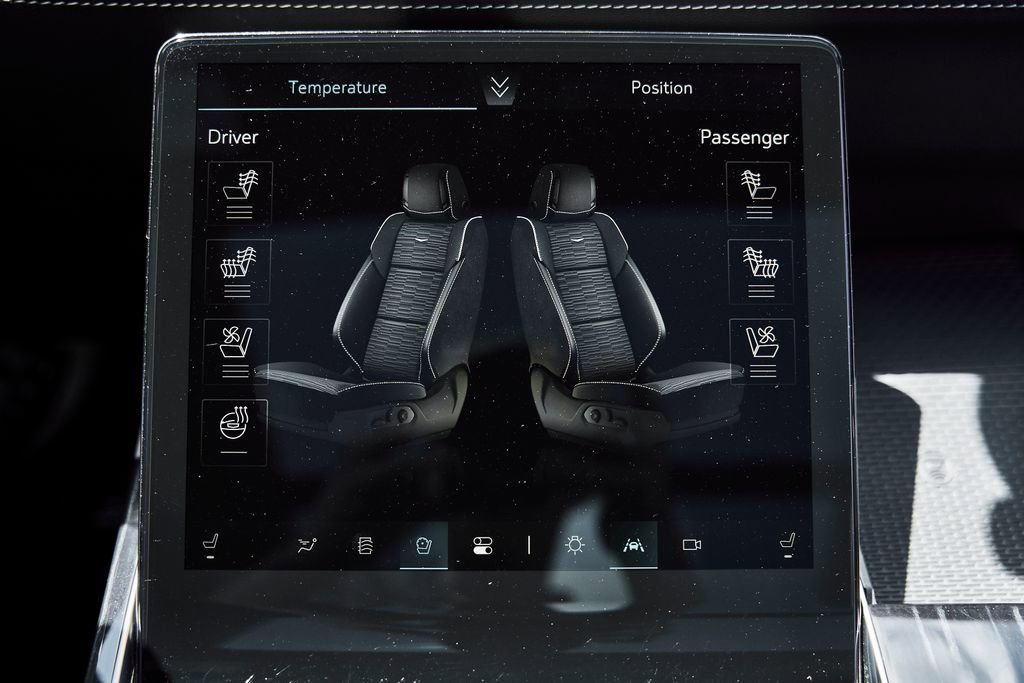 Used 2025 Cadillac Escalade ESV Sport AWD/4WD image 75