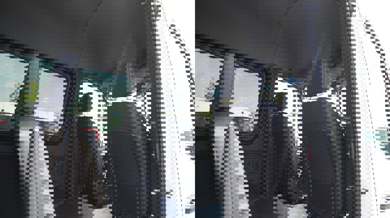 Used 2025 Mercedes-Benz Sprinter 2500 image 10