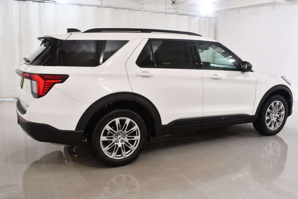 New 2026 Ford Explorer Active w/ Active Comfort Package AWD/4WD image 11