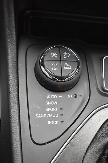 Used 2021 Jeep Cherokee Trailhawk w/ Premium Leather Package image 34