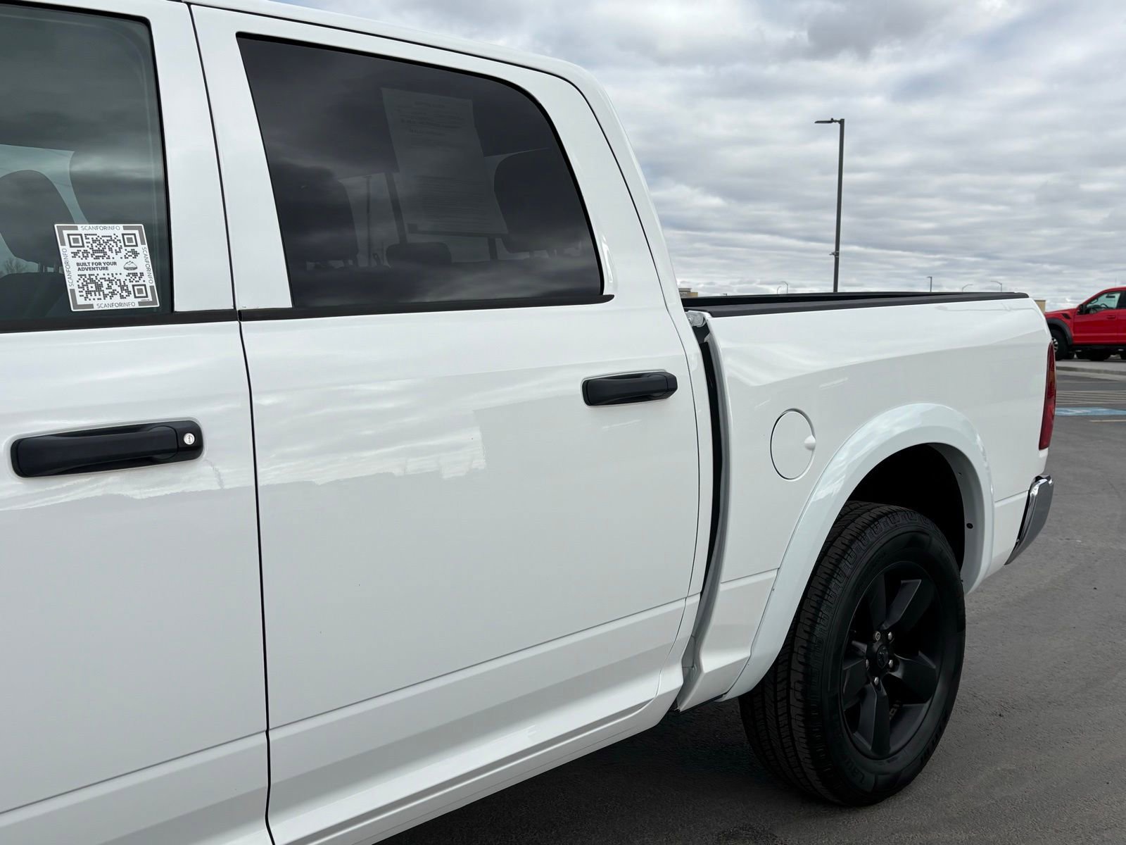 Used 2016 RAM 1500 Outdoorsman image 7