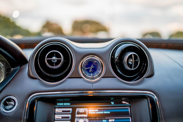 Used 2012 Jaguar XJ image 49