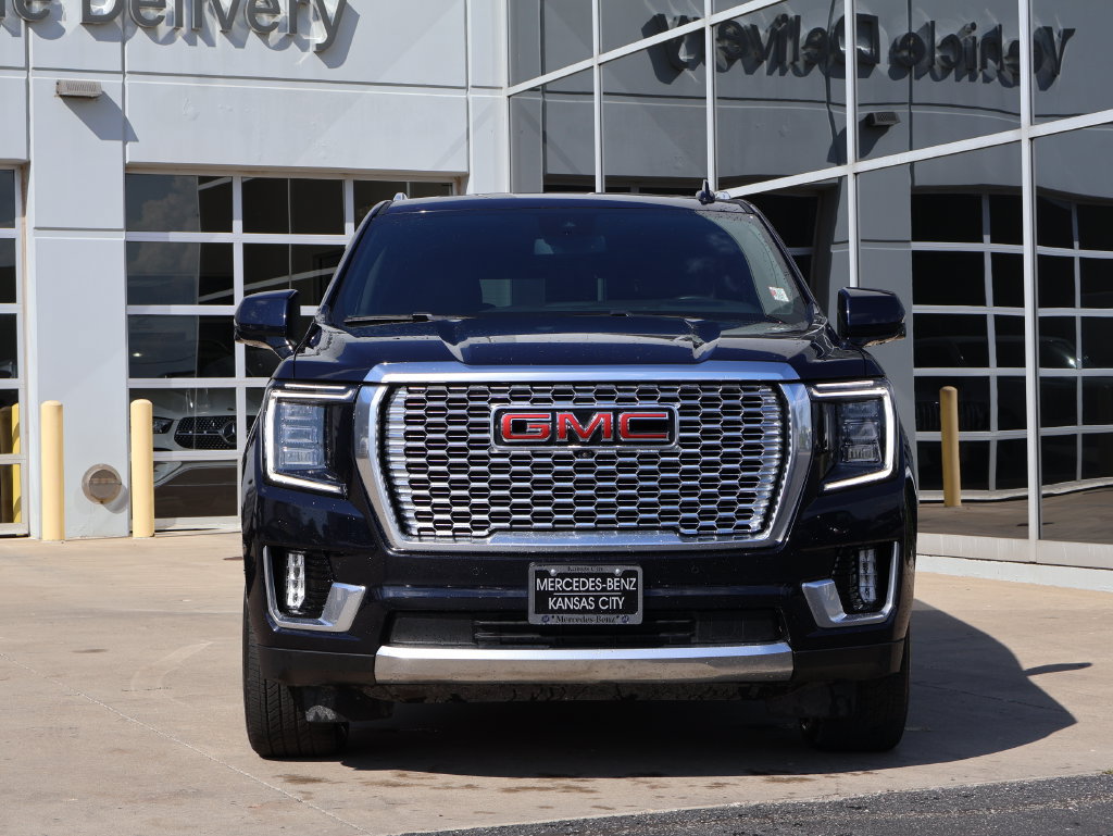 Used 2024 GMC Yukon XL Denali w/ Max Trailering Package AWD/4WD image 2