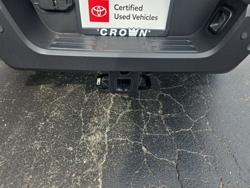 Certified 2025 Toyota Tacoma Limited w/ Tow Tech Package AWD/4WD image 5