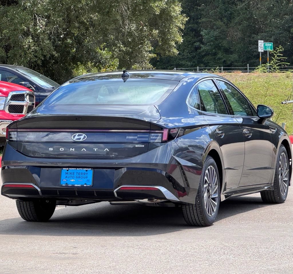 New 2026 Hyundai Sonata SEL FWD image 14