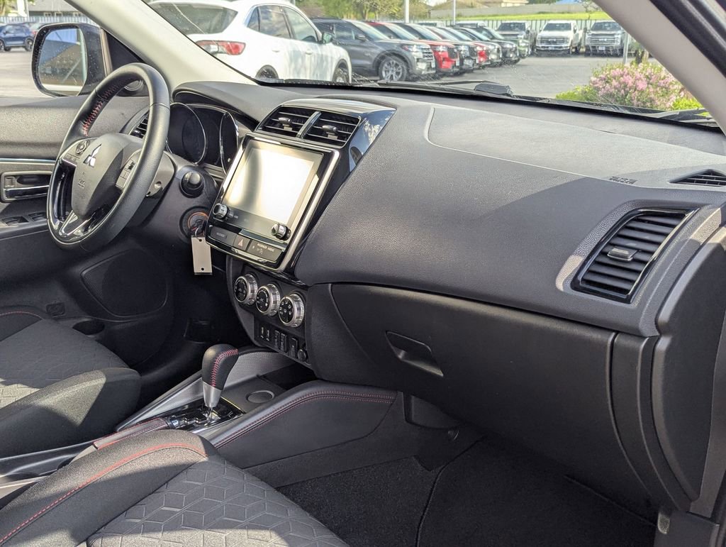 Used 2021 Mitsubishi Outlander Sport ES FWD image 24