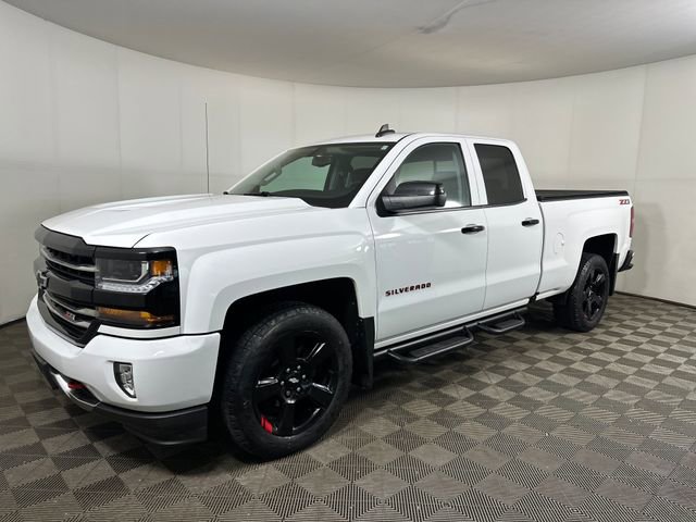 Used 2018 Chevrolet Silverado 1500 LT w/ Redline Edition image 7