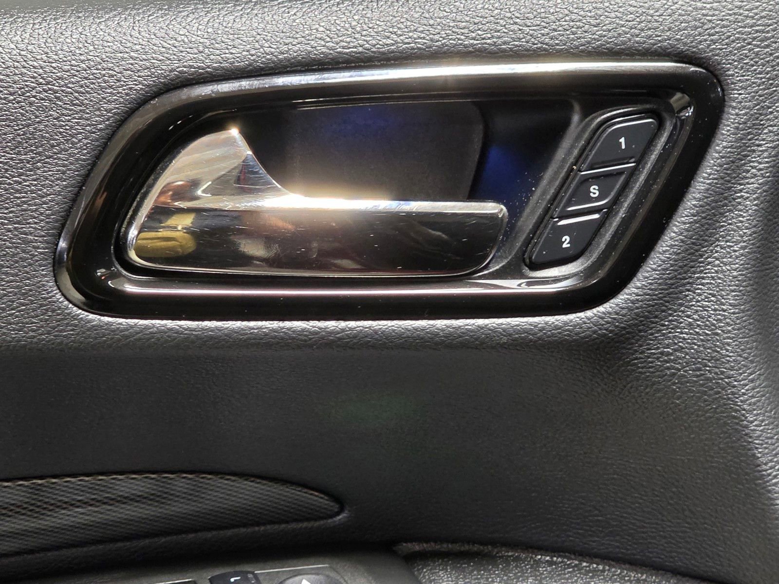 Used 2022 Dodge Durango GT AWD/4WD image 23