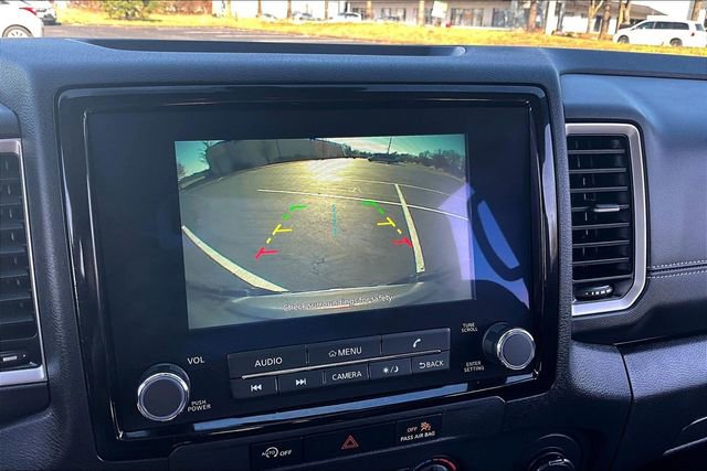 Used 2024 Nissan Frontier SV image 14