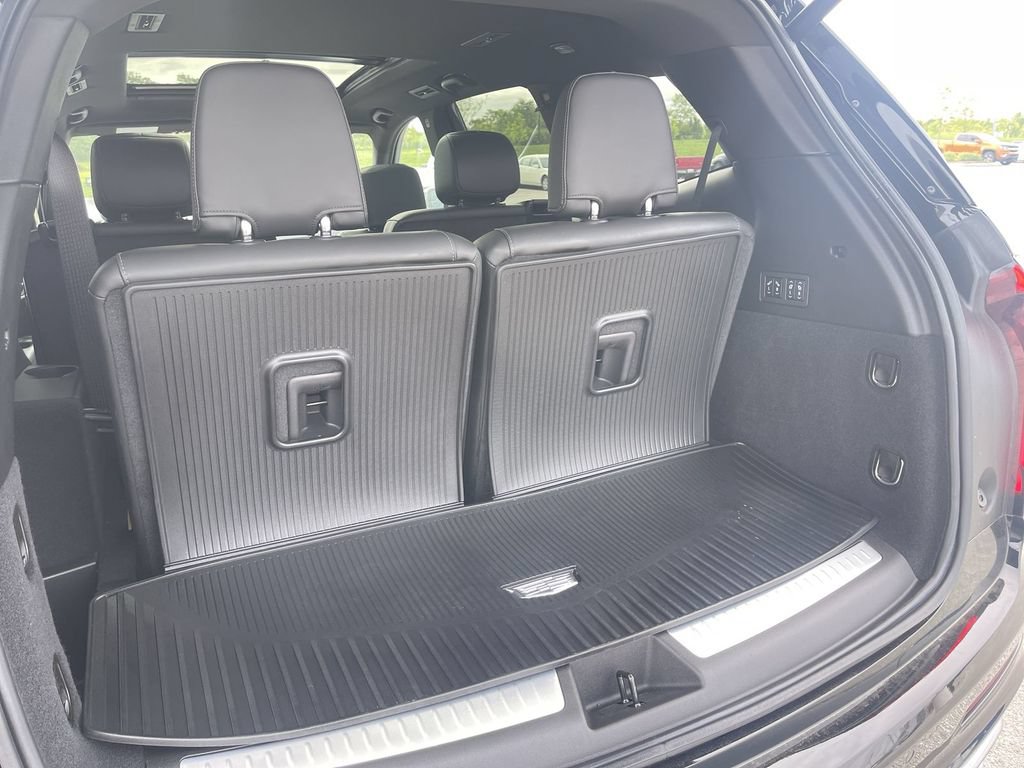 Certified 2024 Cadillac XT6 Premium Luxury w/ LPO, Floor Liner Package AWD/4WD image 16