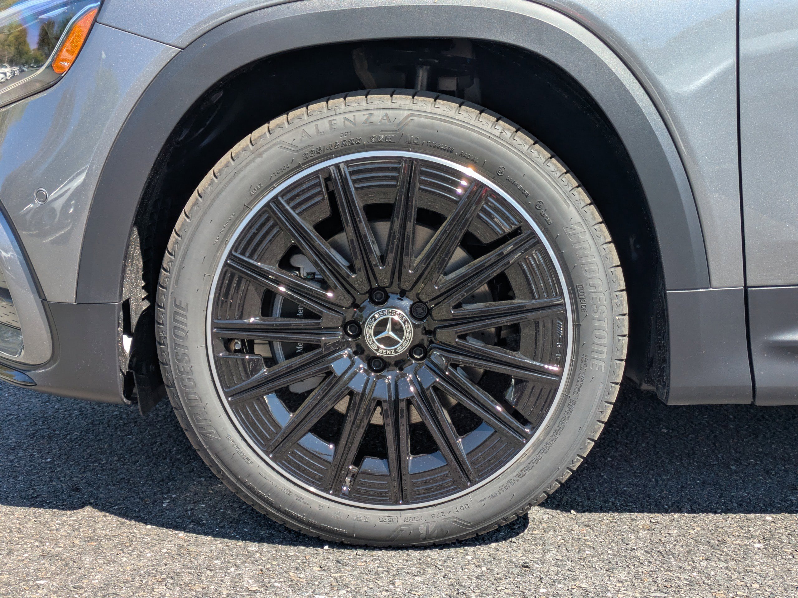 New 2026 Mercedes-Benz GLB 250 image 3