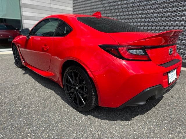Used 2022 Toyota GR86 Premium w/ ALL Weather Mat Package (TMS) RWD image 3