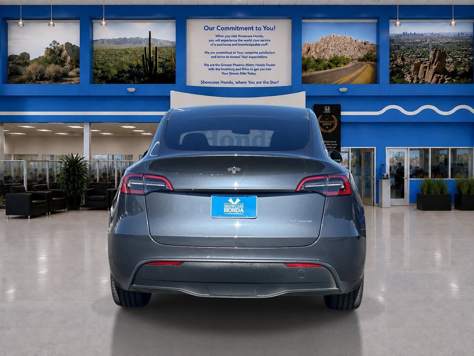 Used 2023 Tesla Model Y AWD image 9