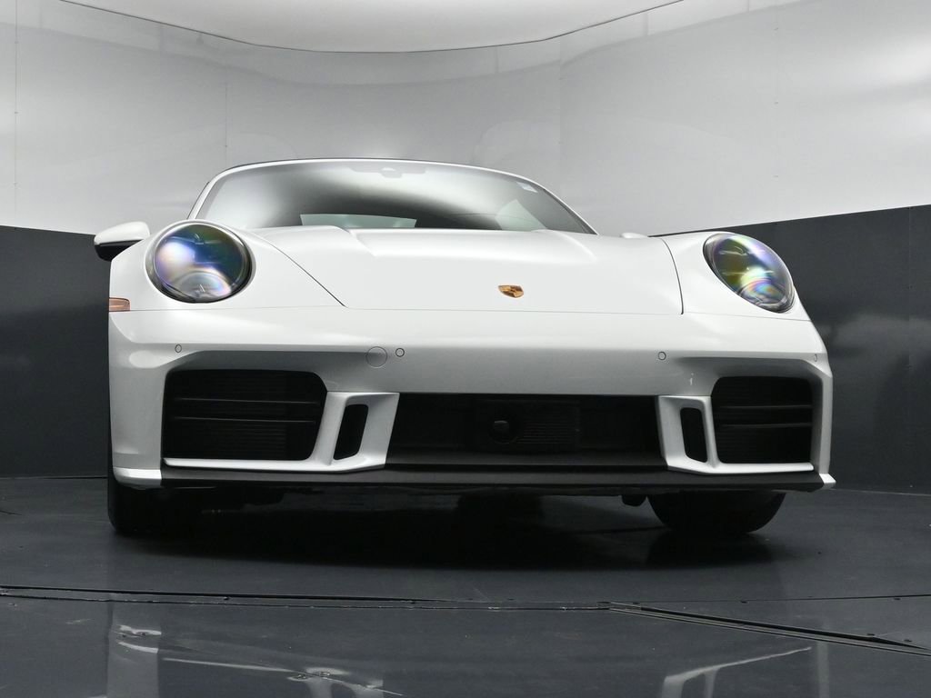Certified 2026 Porsche 911 Targa 4S AWD/4WD image 28