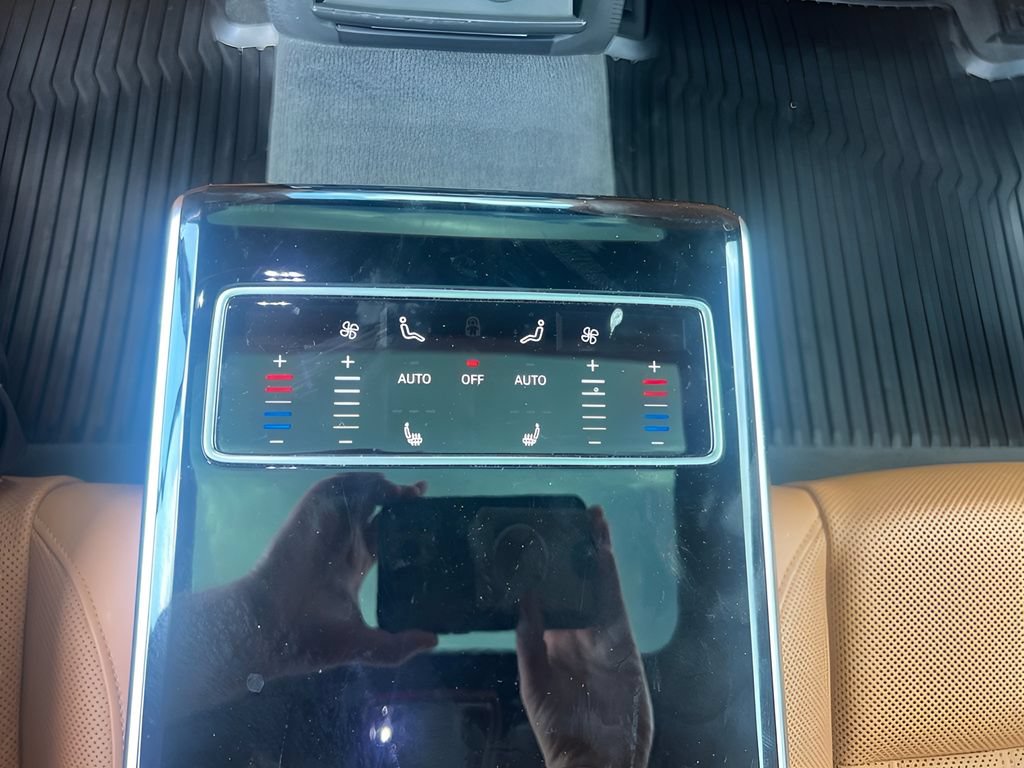 Used 2022 Audi A8 L 3.0T AWD/4WD image 35